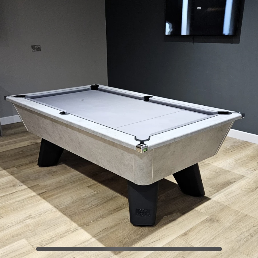 Grey Wolf Tournament Edition Slate Bed Pool Table - Home Pool Tables Direct - Screenshot